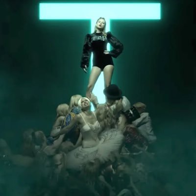 RMTS823's profile picture. reputation stan above all 🐍🖤👑           🖤rep 🤍TTPD 🤎evermore ☺️ TS Eras: Metlife 5/26 5/27 📰 Getaway Car