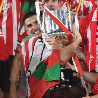 OscarAZ20's profile picture. No importa si el vaso está medio lleno o medio vacío, lo importante es que cabe más cerveza.
