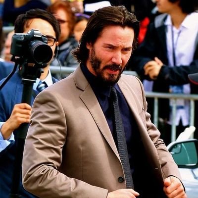 Hollywood  Actor, Director & producer 🎬   upcoming @johnwick4/Bill&tedFacetheMusic. 
Residence @Hollywood Hills California 
Nationality @canada🇨🇦