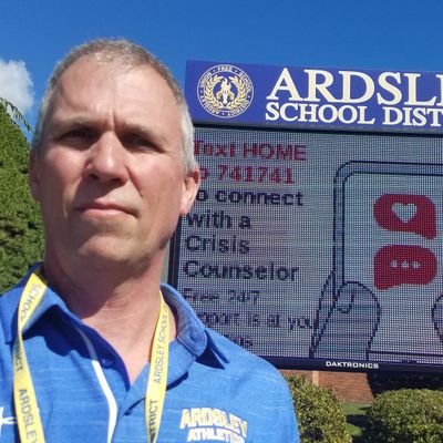Athletic Trainer for the Ardsley School District. I've been an AT for 25yrs, 22 of those working with HS & MS athletes.
Douglas Sawyer MS, ATC - He, Him, His