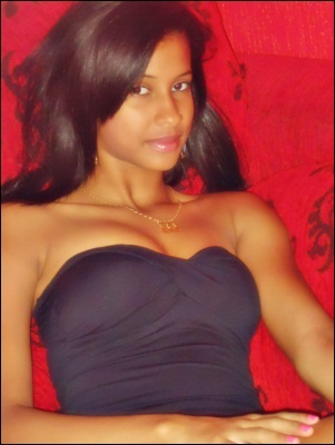 .AMANDA,14 ANOS,TAURINA,DIVERTIDA,ALEGRE E CHATA..E AMA JOGAR BASQUETE....,amandynhah10000.4889@twitpic.com