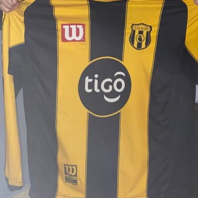 soy paraguayo, fiel colorado y aurinegro de tradición; 🇵🇾, 🚩, 💛🖤