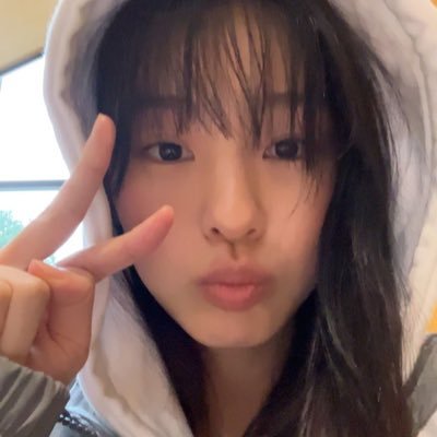 tanomukiily's profile picture. goal ; med cmu 🪽