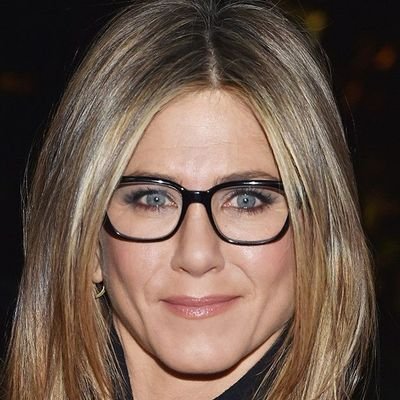 Jennifer Joanna Aniston am American producer of movies, thank to Elon Musk the founder of tweeter thanks to everyone on my tweeter ♥️♥️♥️😘😍