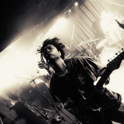 ANABANTFULLS(@anaban_xxxx)のPowerギター とあいくれ(@aikure1)のギターお休み中、(recording engineer こちらのご相談も!) 只今右がわ鎖骨が折れていますので右肩トントンしたらビックリします。
