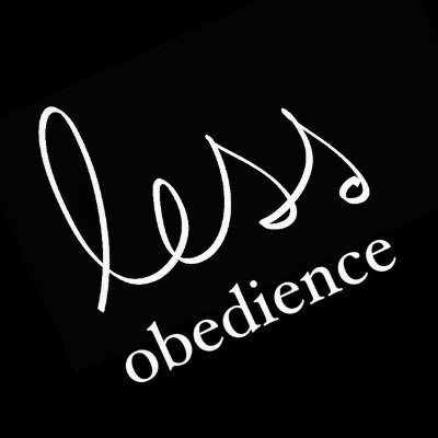 Less Obedience, more awareness. Menos Obediencia, más consciencia. ☀️Question everything. Cuestiónalo todo 💫Las partículas seguirán la luz de nuestra intención