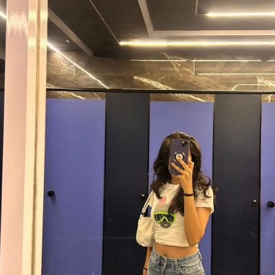 Nrawal15's profile picture. 🌼