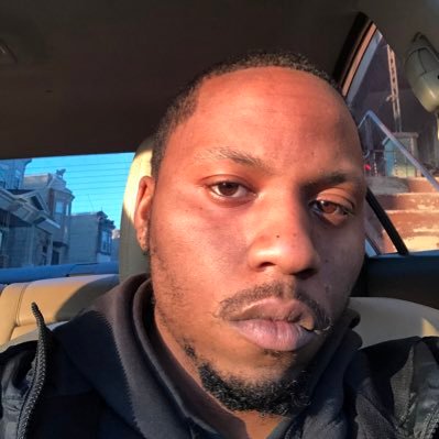 JustDoIt_Kid15's profile picture. H O O D B I L L I O N A R E 💰 Selena & Alani’s Dad ❤️.