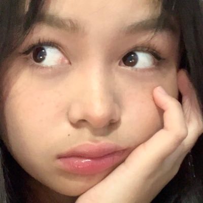 senyumroblok's profile picture. hi theeeree!! 💓