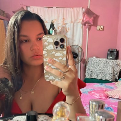 Ya que entraste a mi perfil q tal si me sigues😏