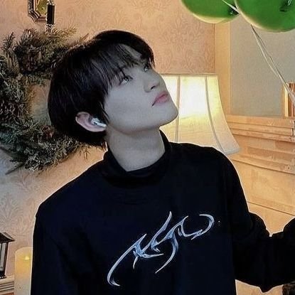 ZHONG CHENLE ; 钟辰乐
ROLEPLAYER; cute guy from china but he is very naughty |
UNREAL | 2001's | sub!bot