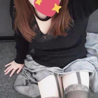 20代中盤｜せ い よ く がおばけ｜おじさんすごい好き｜突然マン凸とかDMでもしていい人フォローして。