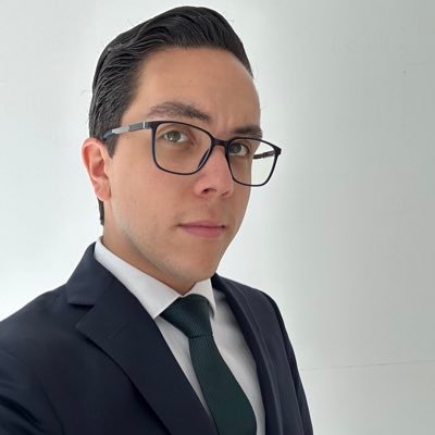 Abogado @LaSalle_mx y Maestro en Administración Pública @INAP_mx, dedicado al litigio administrativo y a brindar asesoría en materia de contrataciones públicas