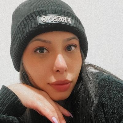 Emo, Army,Produtora Cultural, professora de História e pedagoga.