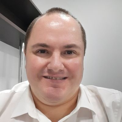 Pós-graduando em Direito Empresarial.