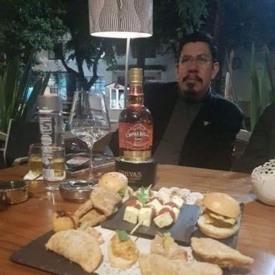 Blogger de estilo de vida, tecnología, food, wine, mezcal, tequila, fashion 
Bull para parejas cuckold, BDSM Dom
Saludos desde México CDMX