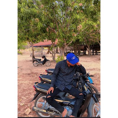 a_pozz96039's profile picture. 