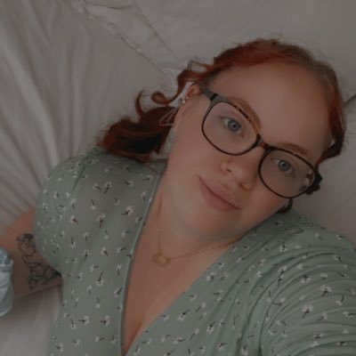 StephJulier's profile picture. 21 | Boro | Struggling at life 🌻🌹