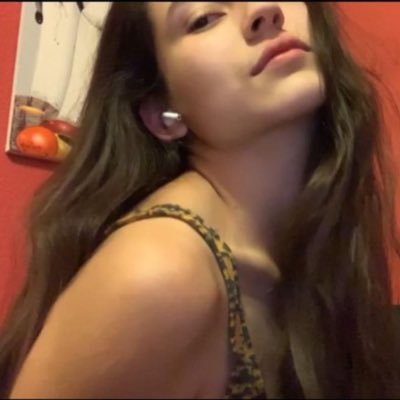 sweet perfect lovergirl. don’t rly reply to dms sry I only respond to confident telepathic signals of your undying love and devotion to me.