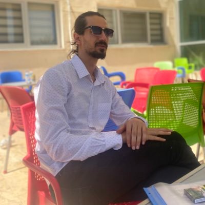 ZanyarEgit's profile picture. KAÜ📚📚 Conservatory 🎸. müzisyen 🔊single tembûr 🎤🎙️🎹🎼