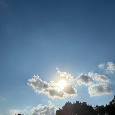 gouyinselangban's profile picture. 有没有小哥哥喜欢妹妹的骚脚 骚逼。快来舔我 记得私我