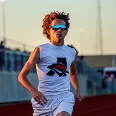 Aubrey HS 24 Track |800m 1:55.65| 400m 48.3