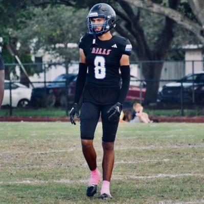 Class of 2024 | 6’0 160 IBS | WR | 4.2 Weighted GPA | Hollywood Hills High School (FL) | Email:matthew.n.rivera@icloud.com