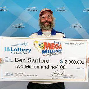 Apower ball winner of $2million who’s given back to the society by paying off there CC debt phone bills,hospitals bills and house rent,ExpertCryptoTrader📈💱