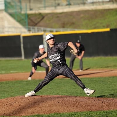 Class of 2024 RHP Ventura high school 5,10 165lb