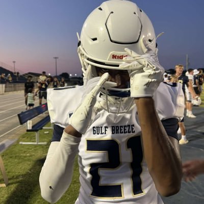 C/o 2026|Wrestler|Football|Gulf Breeze High School(FL)|5’10| DB|3.5 GPA|Hudl https://t.co/mivK7Q2MXB |Squat 315| Deadlift 315| 195 Clean| 215 Bench