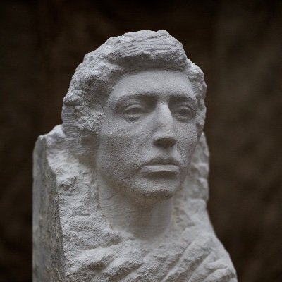 Sculptor 
https://t.co/eANeTqnRlY