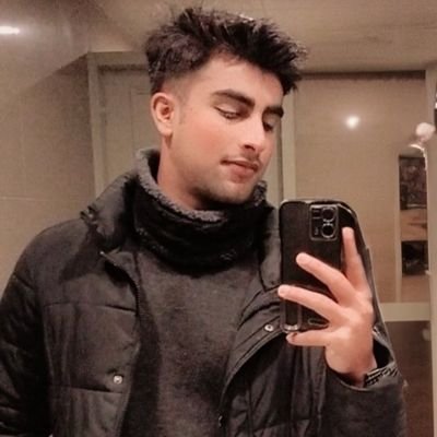 sufyan_afzal7's profile picture. 👨‍💻 Flutter || AI , ML
🎓BS in Artificial Intelligence 27
👨‍🎓COMSATS University Islamabad
📍Islamabad || Bahawalpur
🏋️Gym || ⚽ Football