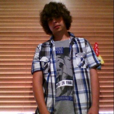 CurtlyA's profile picture. I'm curtly , I'm from Australia, and yeah I'm turning sixteen soon,oh and I love soccer :D and the colour red  and i love all the other sports to ,but swimming