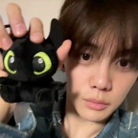 nay (@gyuveinn) 's Twitter Profile