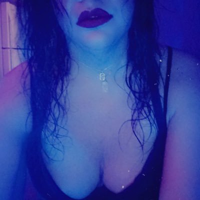 Who am I? I'm just your friendly neighborhood Sissy slut 😜