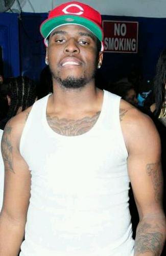 6'5 230 POUNDS BALL PLAYING SHY FREAK LOVE TO PARTY PARTY PARTY #teamLIRBA #teamLEBRON #teamLIBRA ADD MY OOVOO - GODSBESTCREATION