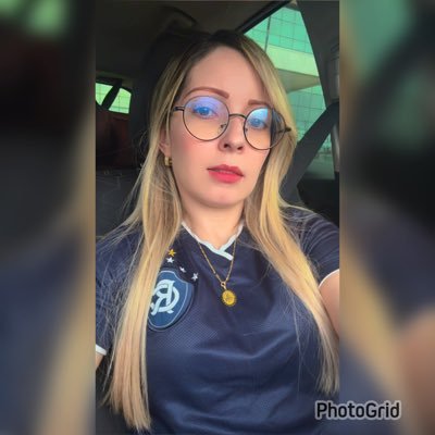 Historiadora, bacharel em direito, clubista, regionalista e psicologicamente prejudicada pelo Clube do Remo.
Nada aqui é real, volta pro Facebook!