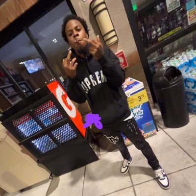 I just want some money 💰 follow IG: _MGKHARI ❤️‍🔥 RIDGE 👶🏽🏪