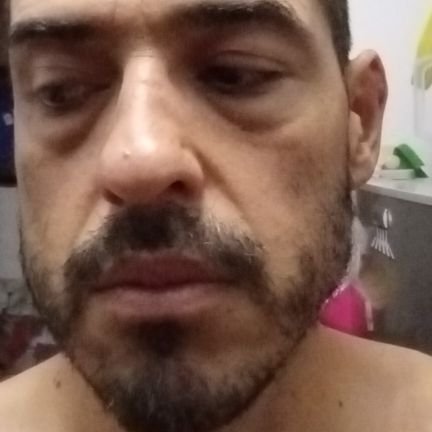 HHeimlich's profile picture. Tratando de ser otro, pero el mismo.