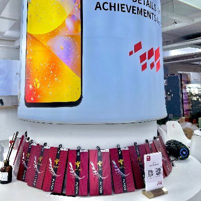 We specializing in LCD & Battery .Chinese factory , top-quality products with competitive price.
📲 Connect with us on WeChat/WhatsApp +8618127910192