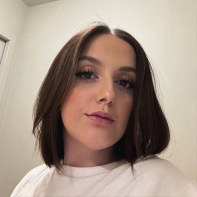 EscurierC's profile picture. _1998 📍Annecy - compte insta : @cooconut__