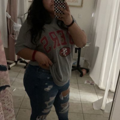 Rainquintero02's profile picture. Gamer Girl, Apex Player, Loba main💕