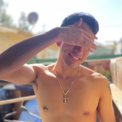 IVC💙 A stubborn taurus who can’t really swallow his pride🤷🏻♂️🙂♉️ Sc:nectar.1👻