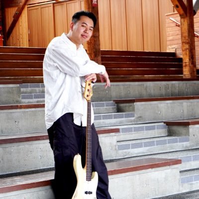 石川に住んでる音楽好き。 ライブハウスが好きな人。写真がすきです。たまーにガンプラなど組みます。 なんなら最近ソロキャンプとかにも手を出し始めました。smile〜contact〜主催(START LINE主催もしてました)