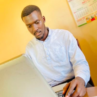 18th Guild Chief Editor KyambogoUniversity | Chef |Mwalimu Hist,Rs| Arsenal |CEO BARNA CAKES 🎂