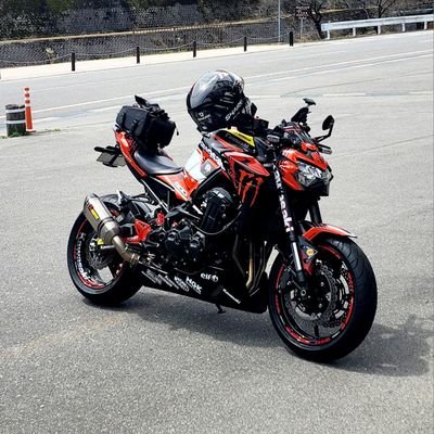 バイク垢です。
車歴 Honda Tact→Kawasaki Vulcan400(VN400)→Harley-Davidson sportster sports(1998)→Honda Today→Ducati S2R→Kawasaki Z900,Z125PRO
主にバイク関連にいいね！して回っております。