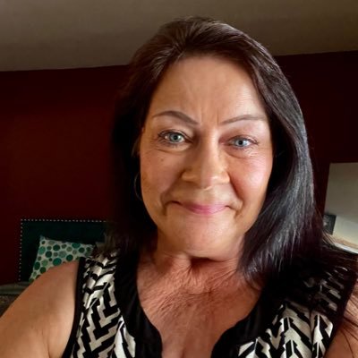 Slygal54's profile picture. 