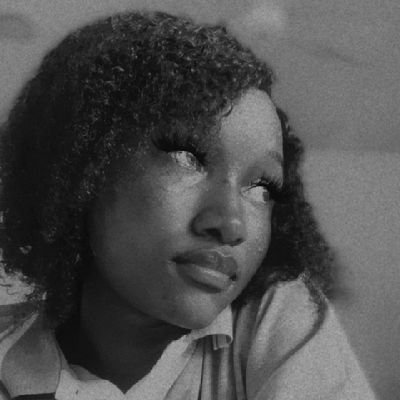 Treasur27142040's profile picture. 