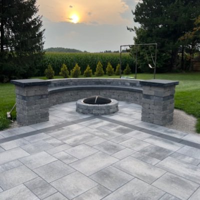 Your local, family owned and operated Interlocking & custom stone feature  specialist. Servicing Woodstock, Ontario and surrounding areas