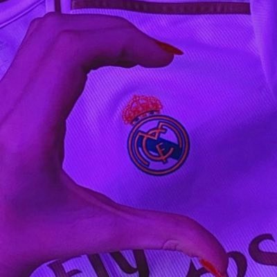 Al hamdoulillah ala kouli hal🙏 /#Halamadrid🤍 |#ManU❤️ / FOOTIX 😜/La star de la mif😎🔥/ Compte pro : @shop_by_soum Y’EN A MARRE 🇸🇳😭